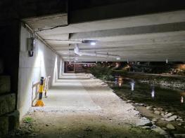 원주시, 원주천 조도 개선 사업 마무리...밝고 안전한 도시 조성 기사 이미지