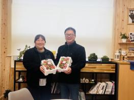 진안군 청년농업인 '두드림딸기' 스마트팜체험으로 소득 다각화 추진 기사 이미지