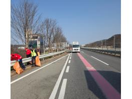 군위군 국도 5호선 도로변 환경정비 시행 기사 이미지