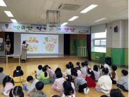 금산군 추부도서관, 찾아가는 작가 특강 성료 기사 이미지