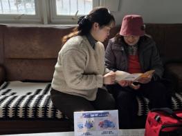 옹진군, 병원선 ‘건강옹진호’ 타고 섬 방방곡곡 찾아가는 보건교육 본격 운영 기사 이미지