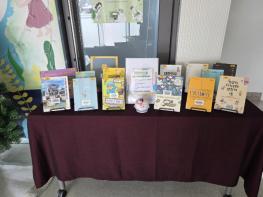 매달 새롭게 만나는 책 이야기.. 논산시 추천도서(북큐레이션) 전시 논산시, 추천도서(북큐레이션) 운영으로 독서 재미 더한다 기사 이미지