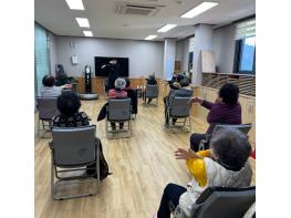 영동군 치매안심센터, 경증치매환자의 소중한 추억을 지킨다! 기사 이미지