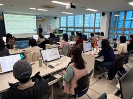 칠곡군, 성인문해강사 AI·디지털 역량강화교육 성료 기사 이미지