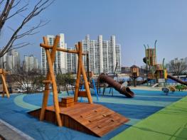 고령군, 다산면에 새롭게 조성한 ‘좌학공원 어린이놀이터 개장’ 기사 이미지