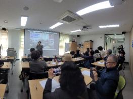 성북구 안암동 주민자치회, 어르신 디지털 교육 '키오스쿨' 큰 호응 속 마무리 기사 이미지