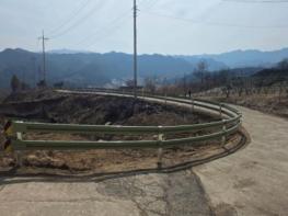 영덕군, 산불 피해 도로 시설물 복구로 교통안전 강화 기사 이미지