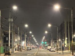 인천 서구, 관내 가로등 친환경 고효율 LED로 100% 교체 추진... 안전하고 아름다운 거리 조성 기사 이미지
