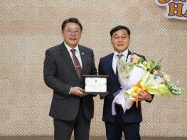 동도테크(주) 최임근 대표, 4월 자랑스러운 김해 CEO상 수상