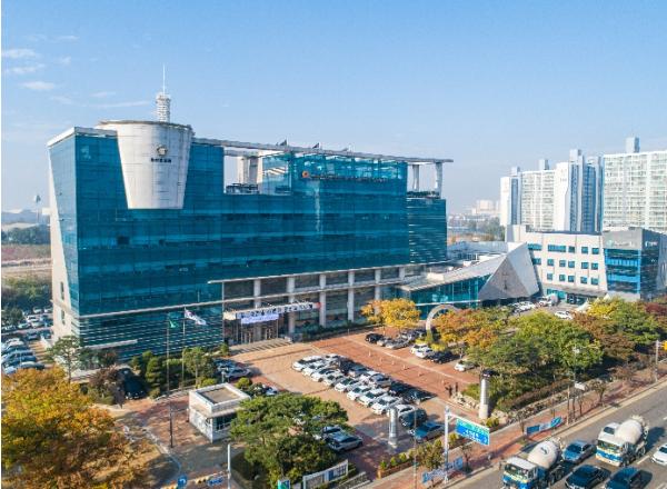 옹진군, “위험한 동네 시설물, 알려주시면 찾아갑니다” 기사 이미지