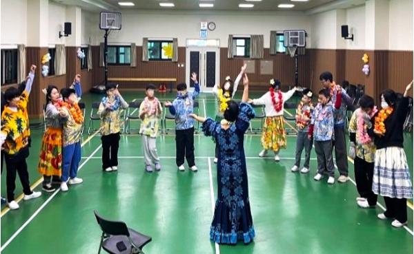 송파구, 올해 교육경비 190억 원 지원… 학교별 맞춤 지원 강화 기사 이미지