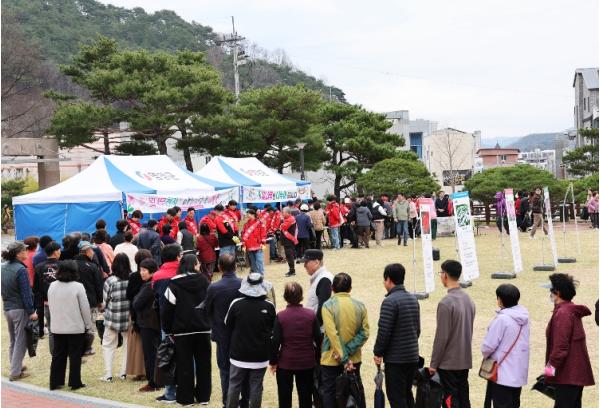 영양군, 제81회 식목일 기념,‘나무나누어주기 행사’개최 기사 이미지