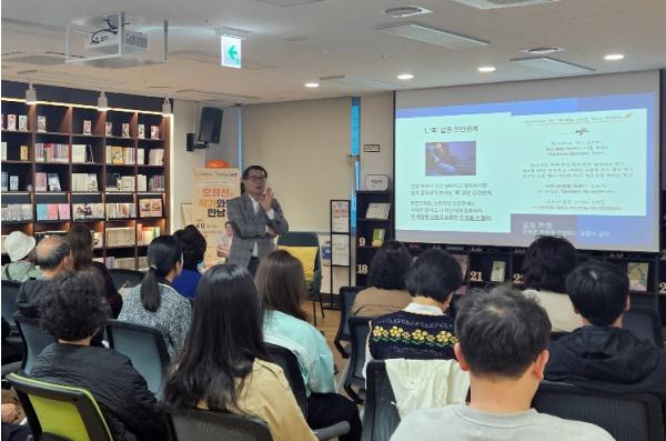 광주광역시 서구, 도서관에서 즐기는 ‘4색 문화’ 기사 이미지