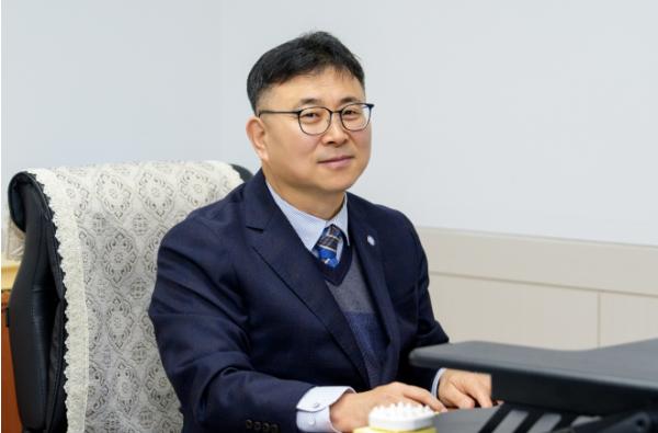 증평군, 부군수 권한대행 체제 전환...김두환 부군수 취임 100일 “군정 공백 없다” 기사 이미지