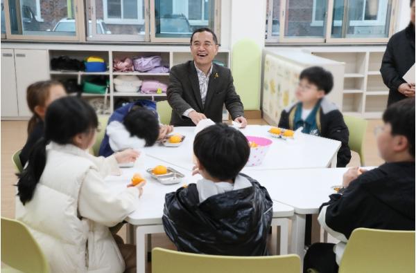 강원특별자치도, 늘봄교실 초등생 9,500여 명에 과일간식 공급… 아이들엔 건강, 농민엔 기회