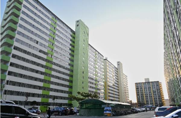 “떠나는 청년 잡는다...남원시, ‘청년·신혼부부  만원임대주택’ 피움하우스 3호점 입주자 25명 최종 선정” 기사 이미지