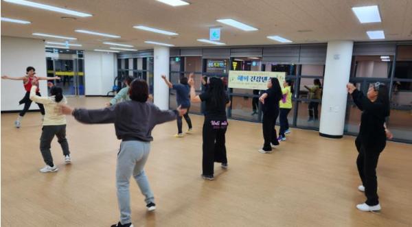 남원시가족센터, 지역민-결혼이주여성 화합 돕는 ‘문화를 누리다’ 본격 운영 기사 이미지