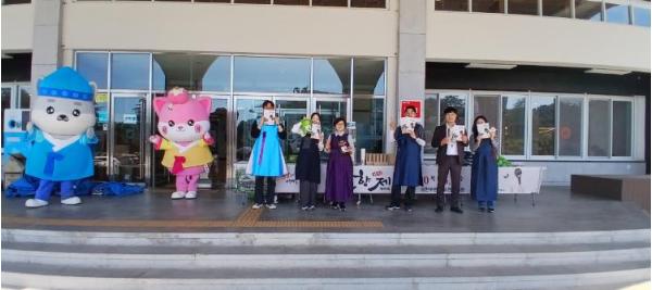남원시 캠퍼스에서 울려퍼진 “춘향의 멋” 대학생들이 축제를 완성하다. 기사 이미지