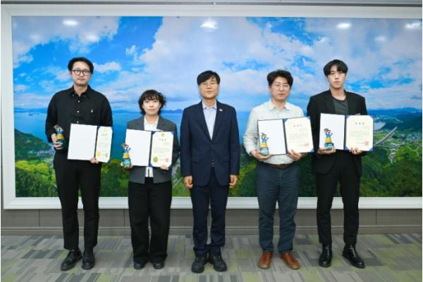 거제시, 1분기 시정 성과 우수공무원 표창 수여