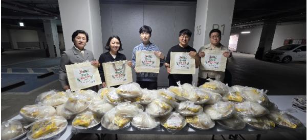 괴산군, ‘온마을 밥상 꾸러미’로 이웃 사랑 배달 기사 이미지