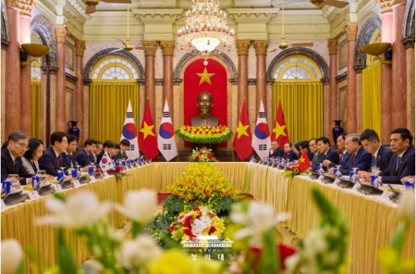 한-베 정상회담, 에너지·인프라·과학기술 등 미래 성장 협력 확대