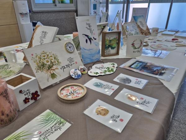 부여군 홍산공공도서관, ‘2026년 문화예술동아리 지원사업’ 공모 선정 기사 이미지