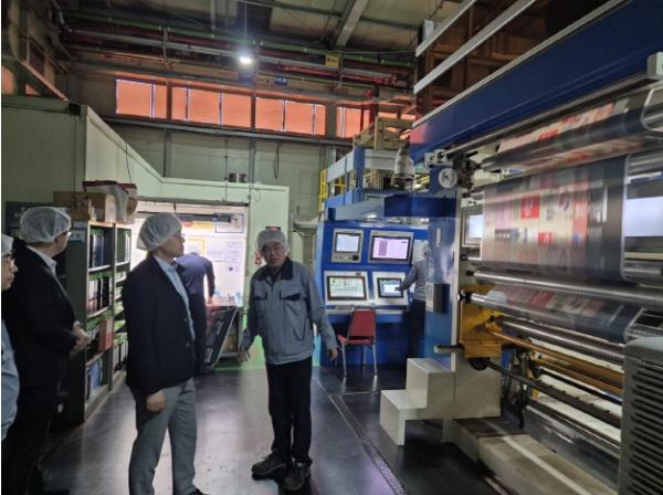 중동 정세 불안 속 식품 포장재 수급 점검... 정부, 가수요 차단 및 공급망 안정 총력