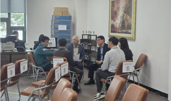 홍천군, 고유가 피해 지원금 1차 지급 개시... '현장 불편 최소화 총력' 기사 이미지