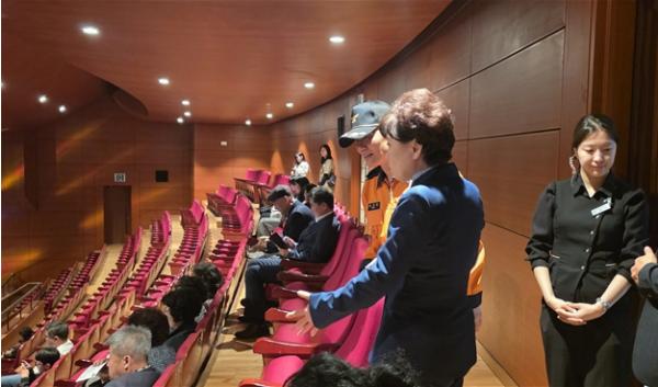 이오숙 전북소방본부장, 제27회 전주국제영화제 개막 앞두고 현장 안전 총 점검