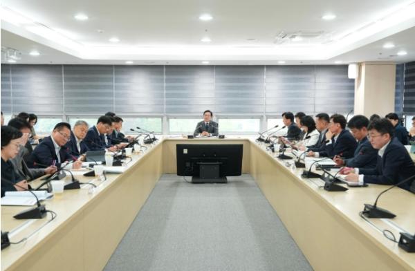 김석필 천안시장 권한대행 “지방선거 엄정 관리·5월 안전 행정 총력” 기사 이미지