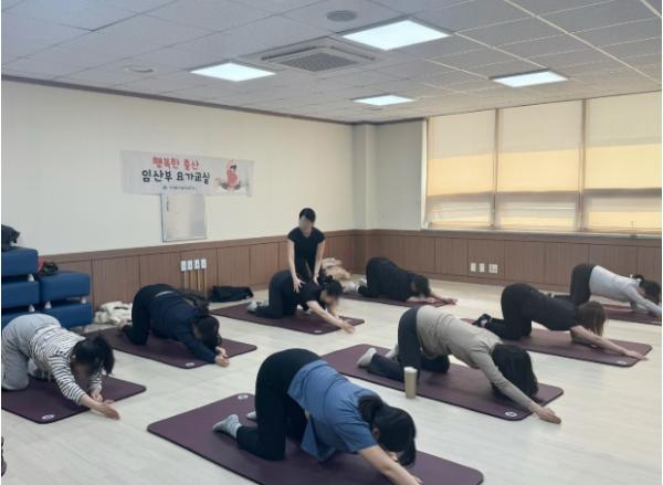 미추홀구 숭의보건지소, 건강한 출산을 위한 ‘임산부 요가 교실’ 2기 운영 기사 이미지