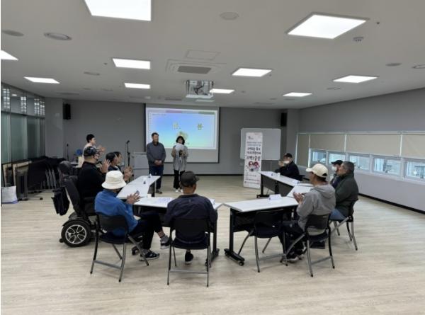 구리시 수택2동, 중장년 1인 가구 심리 정서 지원 프로그램 '수택2끌림' 본격 운영 기사 이미지
