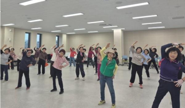 의성군, 생애주기별 건강생활실천 프로그램 본격 운영 기사 이미지