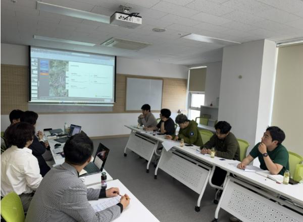 연천군, 한국급경사지안전협회와 ‘인공위성 AI 재난안전 관리’ 고도화 맞손 기사 이미지