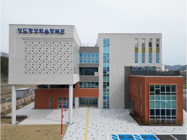 청도군, 제1회 검정고시 4명 전원 합격 쾌거배움의 열정으로 증명한 ‘평생학습행복도시 청도’ 기사 이미지
