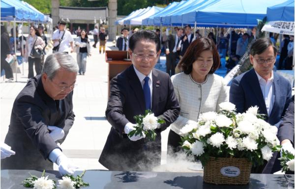 전남도, 5·18 전국 휘호대회서 오월 영령 숭고한 뜻 기려