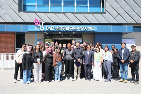 철원군, DMZ 연계 외국인 관광상품 시범운영…해외시장 공략 기사 이미지