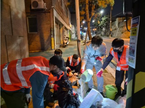 울산 동구, 외국인 자원봉사자 클린 홍보단 운영 기사 이미지