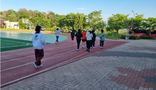 “밖에서 신나게 함께 운동해요”…중구보건소, 야외 신체활동 프로그램 운영 기사 이미지