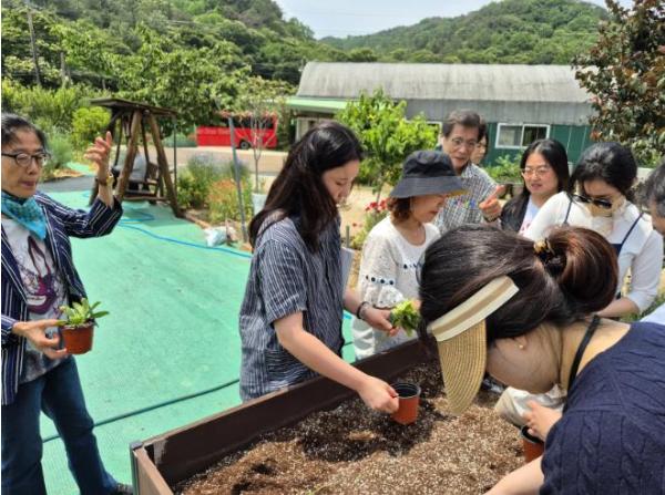 문경시 치유농업 프로그램 교육생 모집 기사 이미지