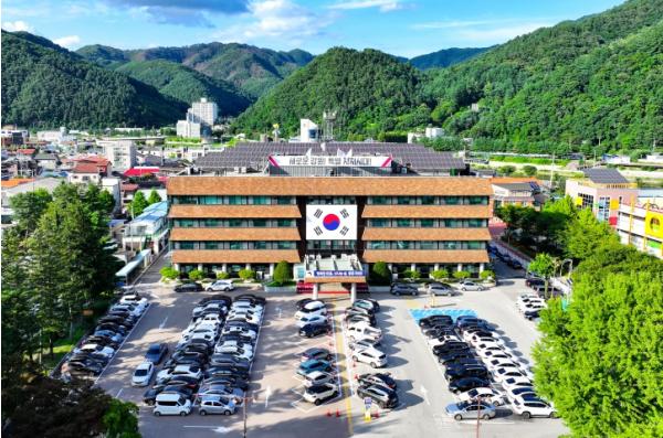 생성형 AI 통합 플랫폼 도입 화천군 업무 효율 증대 유도 기사 이미지