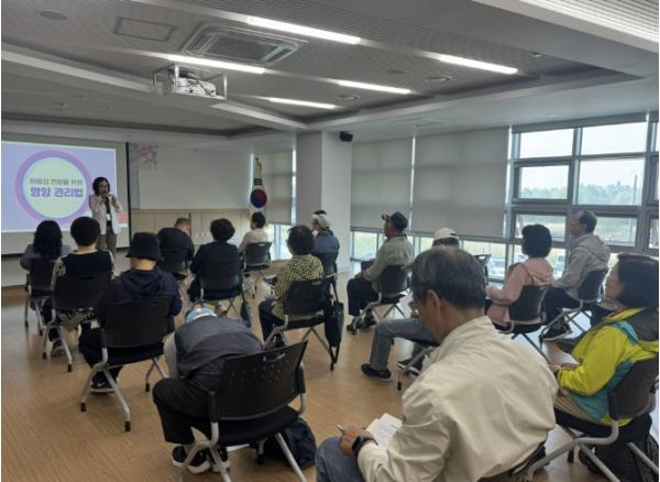 안산시 단원보건소, ICT활용 어르신 맞춤형 'AI 건강뚝딱교실' 운영 기사 이미지