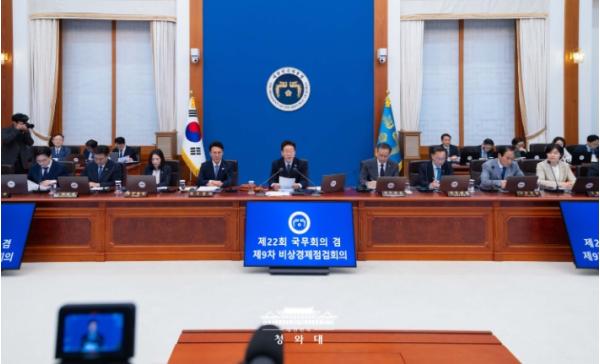 이재명 대통령 '국민의 삶 실질적 변화 위해 다시 초심 되새겨야'