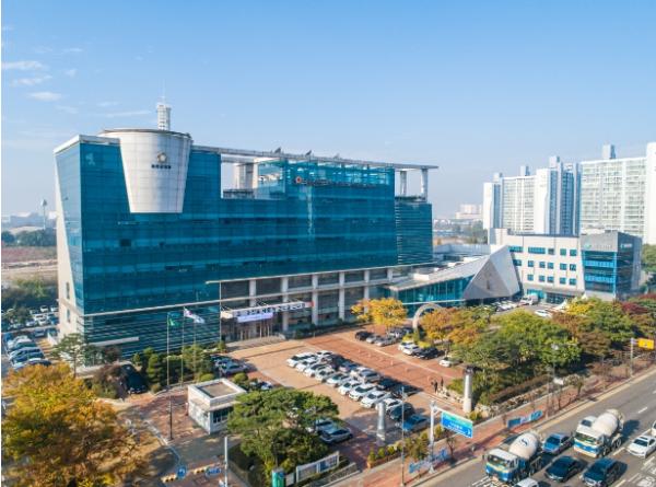 인천 옹진군, ‘가사지원부터 안심복약지도까지’ 통합돌봄 지역 특화 서비스 업무협약 체결!  기사 이미지