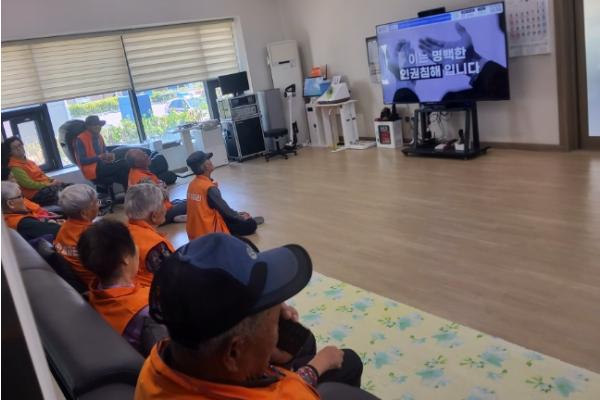 옹진군, '스마트 경로당'으로 7개 면 노인일자리 안전 교육 실시 기사 이미지