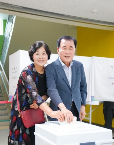 김지철 충남교육감, 투표 실시