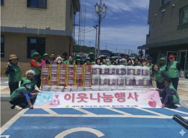 당진시 정미면 새마을지도자협의회·부녀회, 사랑의 밑반찬 나눔 기사 이미지