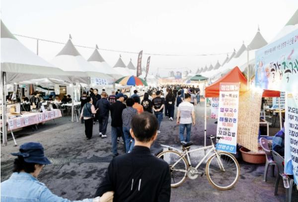 제16회 서천군 장항항 수산물 꼴갑축제 성황리 마무리 기사 이미지