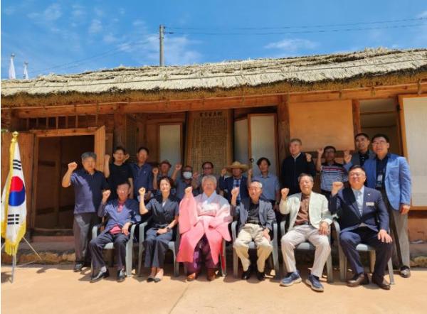 임실군 박준승선생기념사업회, 독립선언서 서예작품 기증식 개최 기사 이미지