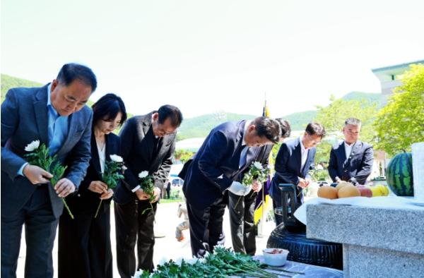 태백중학교 학도병 화백회, 제73회 태백중학교 전몰학도병 추모제 거행 기사 이미지
